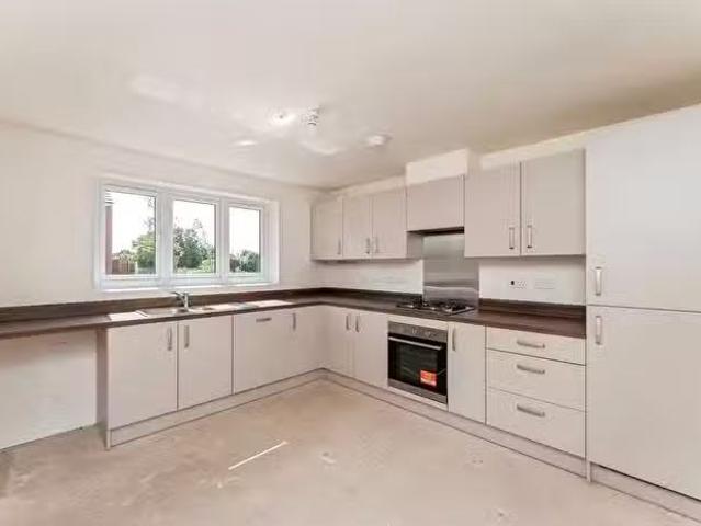 House for sale in Garden City