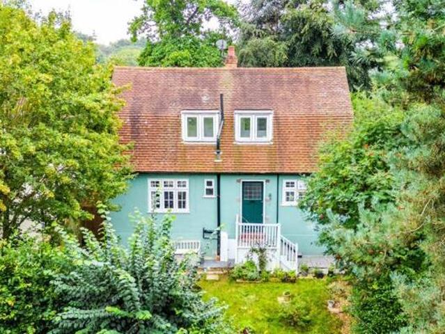 House for sale in Welwyn, Welwyn Hatfield