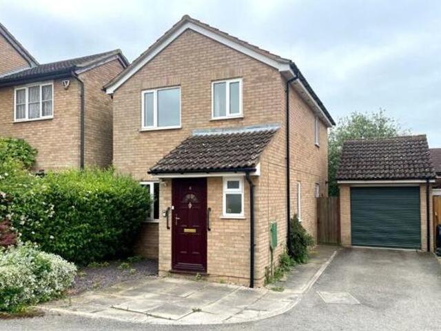 House for sale in Northampton, Northamptonshire