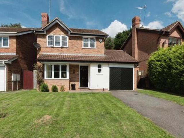House for sale in Northampton, Northamptonshire