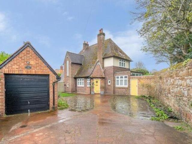 House for sale in Birkenhead, Liverpool City Region