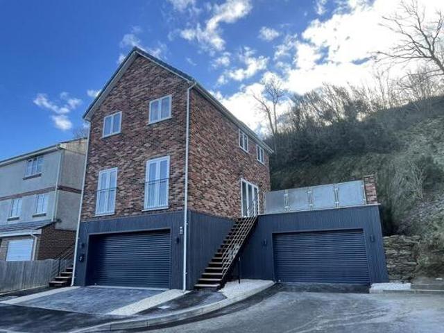 House for sale in Looe, Cornwall