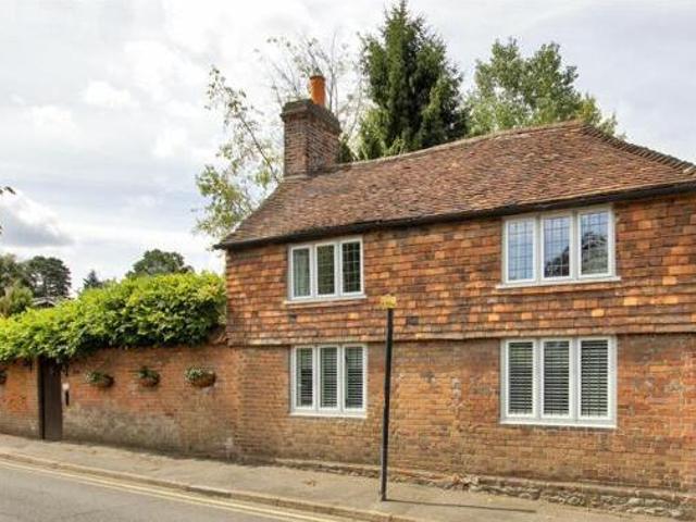 House for sale in The Butts, Kent