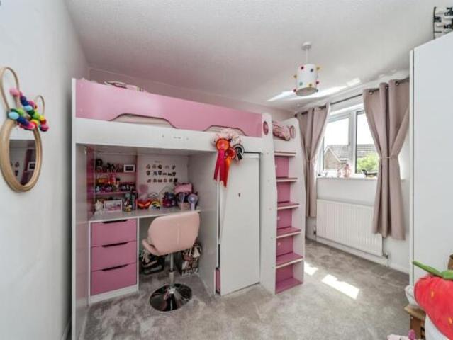 Townhouse for sale in Bedford