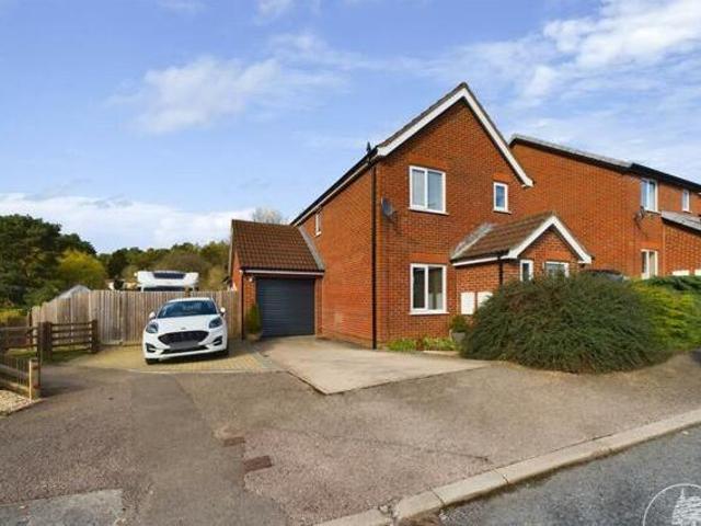 House for sale in Bromsberrow Heath, Gloucestershire