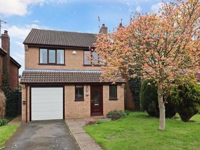House for sale in Whitestone, Camp Hill