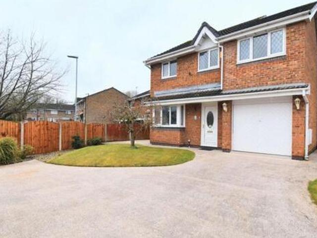 House for sale in Widnes, Cheshire