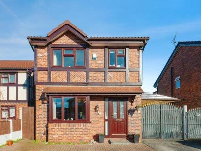 House for sale in Widnes, Liverpool City Region