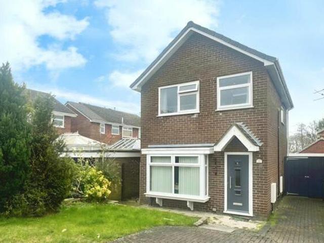 House for sale in Widnes