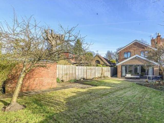 House for sale in Horsell, Woking