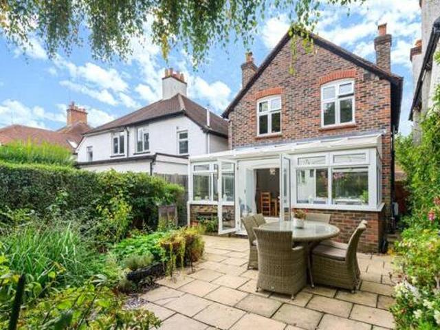 House for sale in Horsell, Woking