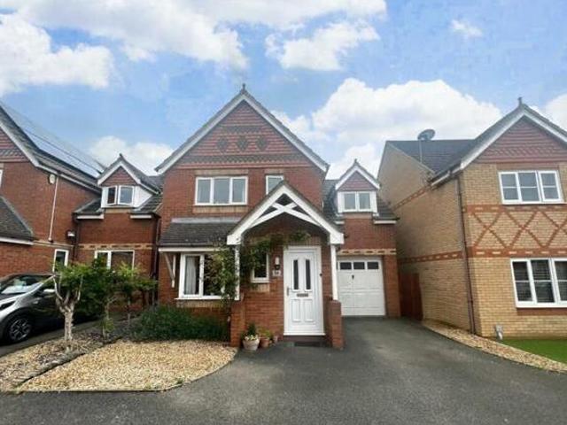 House for sale in Northampton, Northamptonshire