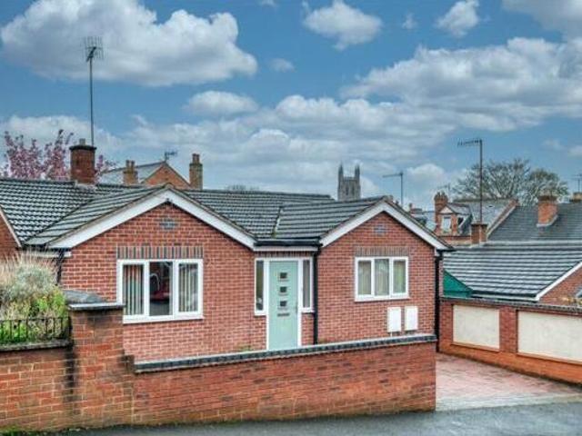 House for sale in Red Hill, Worcestershire