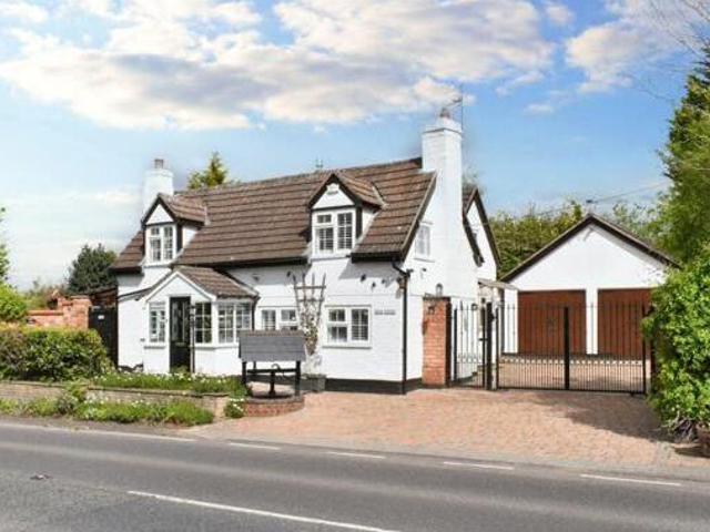 House for sale in Worcestershire