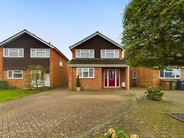 House for sale in Lower Wick, Worcester