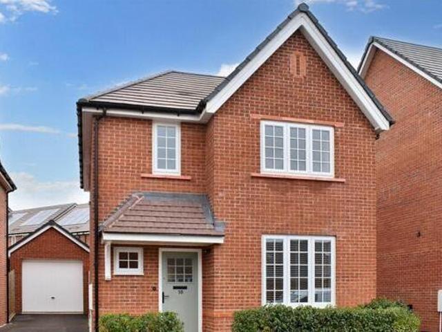 House for sale in Dines Green, Worcester
