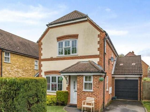 House for sale in Moulsham Green, Hart