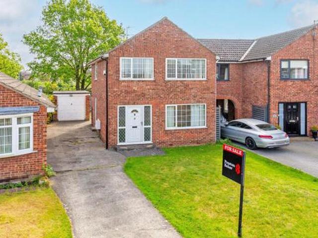 House for sale in High Field, York