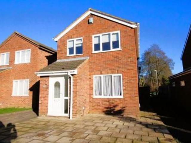 House for rent in Rectory Farm, Northampton