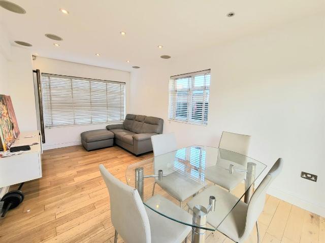 House for rent in London Borough of Ealing, Greater London