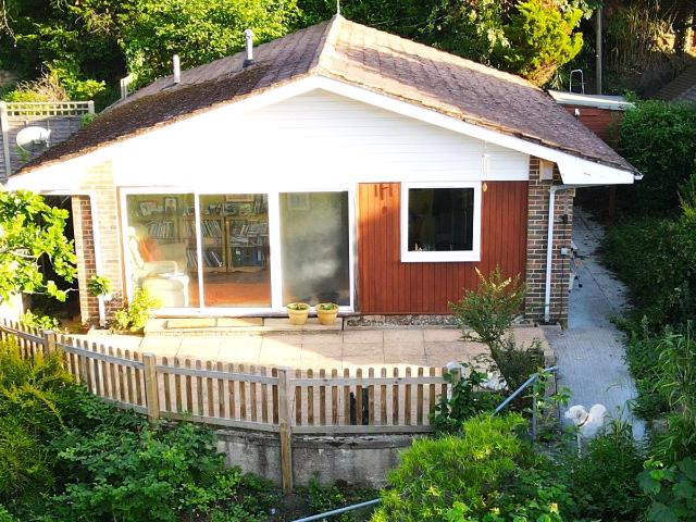 House for rent in Wrecclesham, Fole