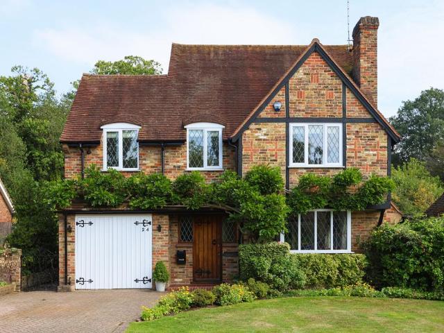 House for rent in Lower Green Esher, Blackhills