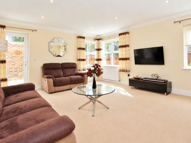House for rent in Horsell, Woking