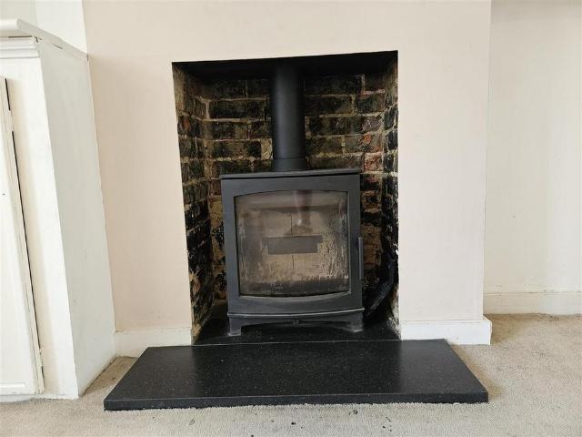 House for rent in East End, Rushmoor