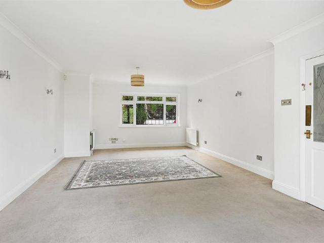 House for rent in Mill Meads, Greater London