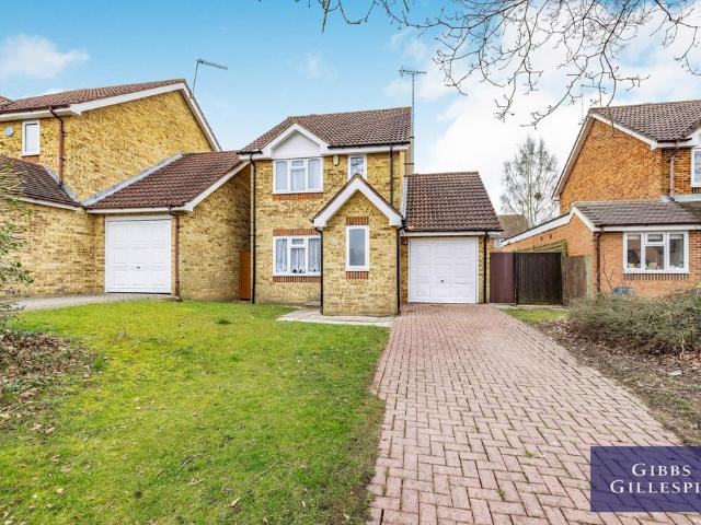House for rent in Northwood, Greater London