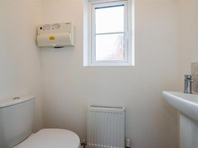 House for rent in Creswell Model Village, Elmton