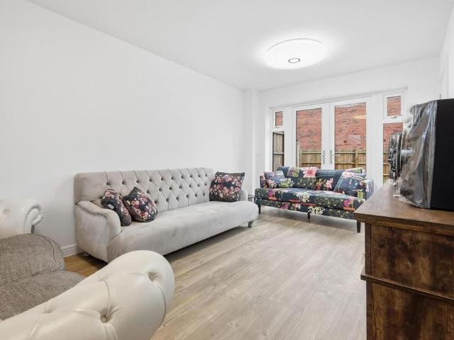 House for rent in Stanford-le-hope, Essex