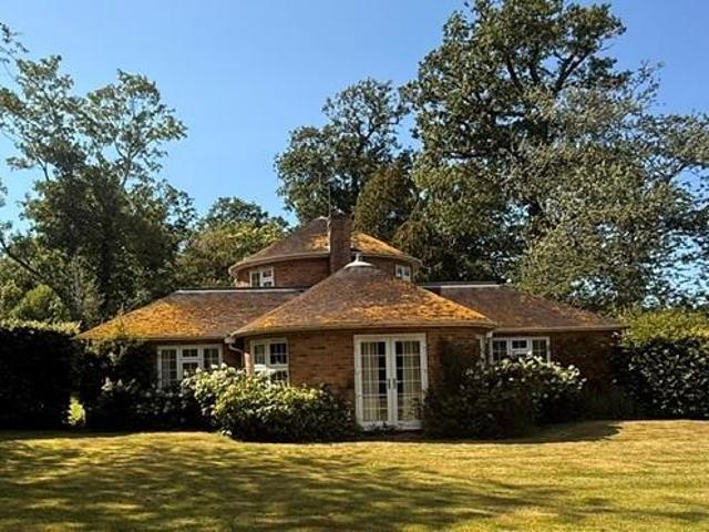 House for rent in St. Nicholas, Hurst