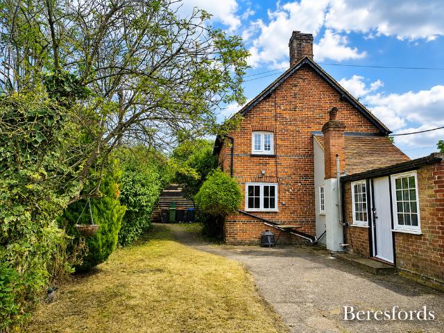 House for rent in Chipping Hill, Essex