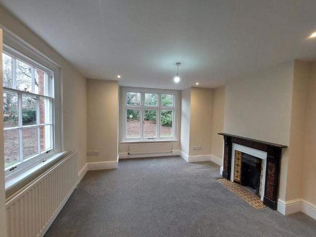 House for rent in Cliff Hill, Green Close