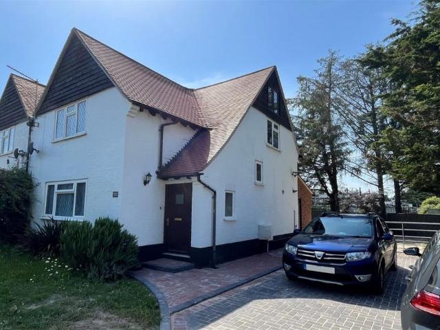 House for rent in Holdenhurst, Bournemouth