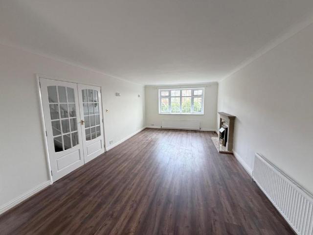House for rent in Chilvers Coton, Camp Hill