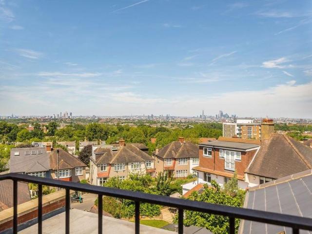 House for rent in London Borough of Lewisham, Forest Hill