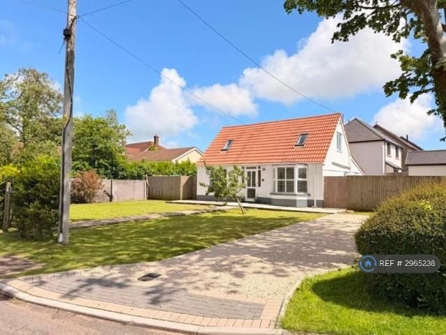 House for rent in Five Roads, Wales