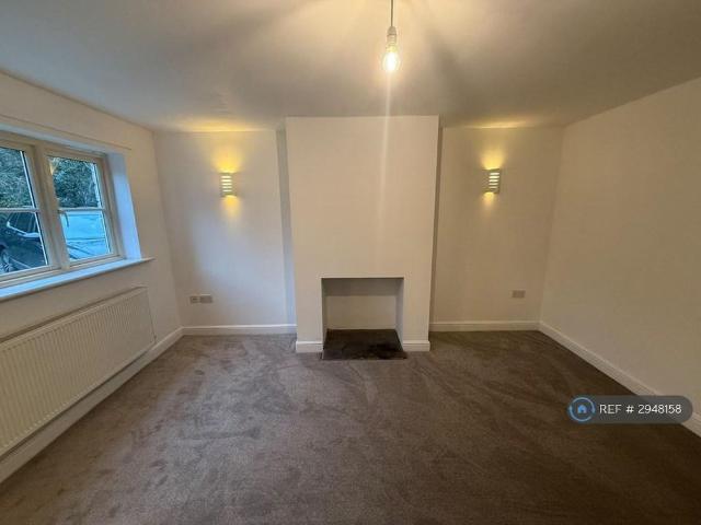 House for rent in Disley, Charlesworth