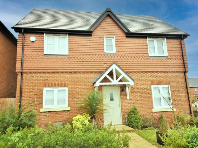 House for rent in Daws Hill, Cressex