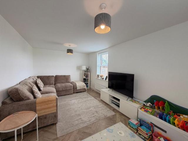 House for rent in Kettlebrook, Staffordshire