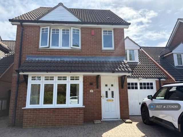 House for rent in Throop, Bournemouth