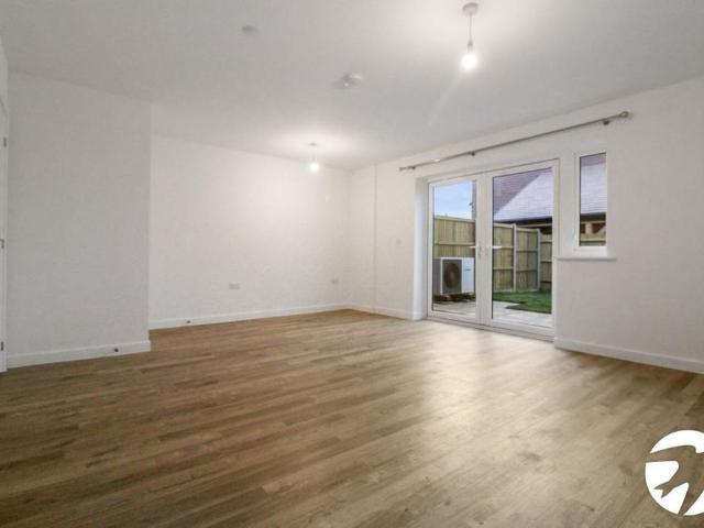 House for rent in Castle Hill, Monks Orchard