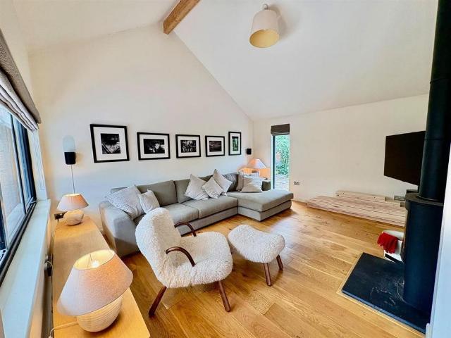 House for rent in Budlake, Devon