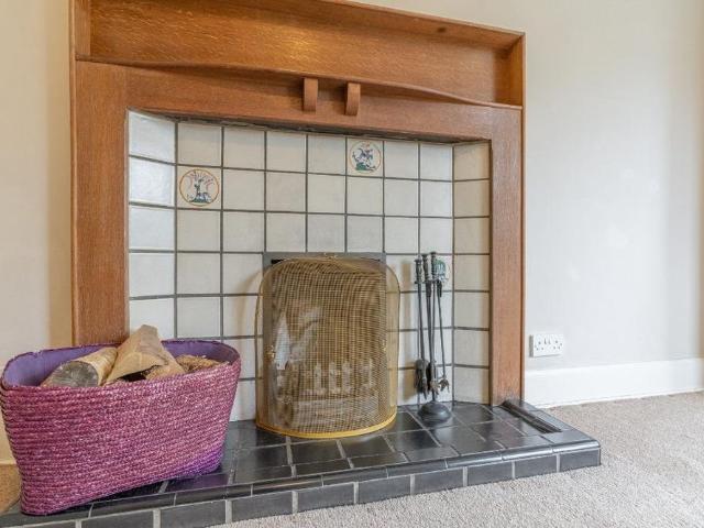 House for rent in Comely Bank, Craigleith