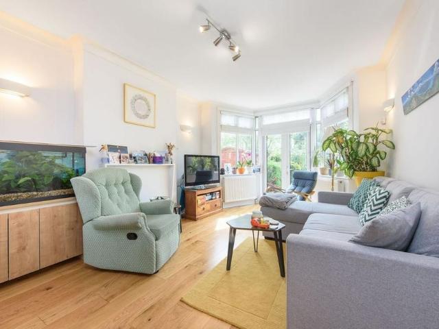 House for rent in Hendon, Greater London