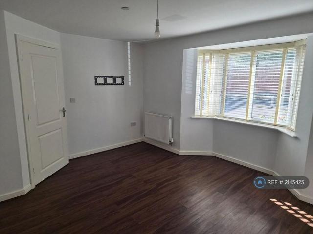 House for rent in Old St. Mellons, Falcon Lodge