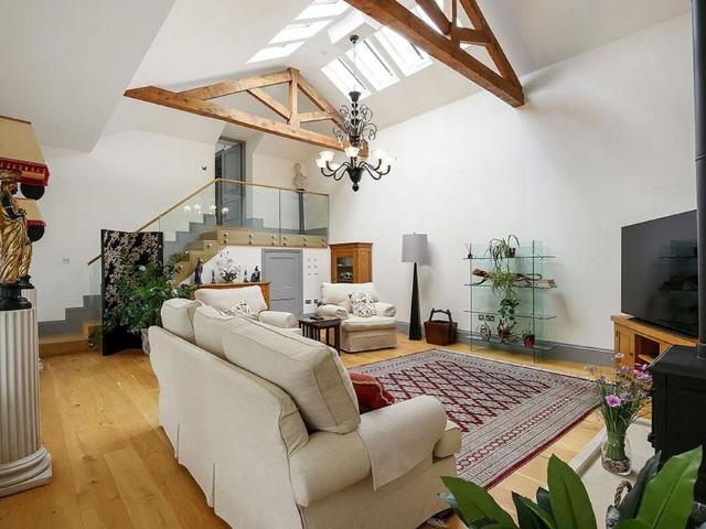 House for rent in The Close, Hampshire