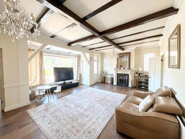 House for rent in Ardleigh Green, Greater London